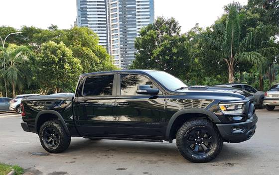 RAM 1500 5.7 V8 GASOLINA REBEL CD 4X4 AUTOMÁTICO RAM 1500 5.7 V8 GASOLINA REBEL CD 4X4 AUTOMÁTICO